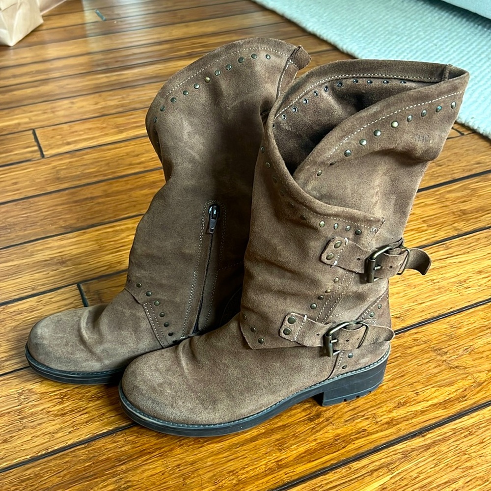 EUC Brown suede moto boots size 40/9.